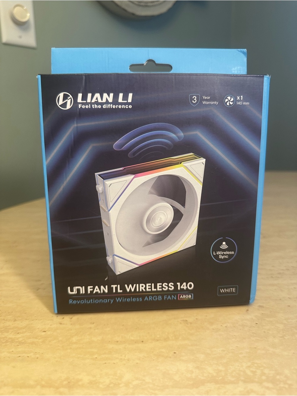 Lian Li UNI FAN TL Wireless 140mm ARGB Case Fan White, Wireless Sync ARGB